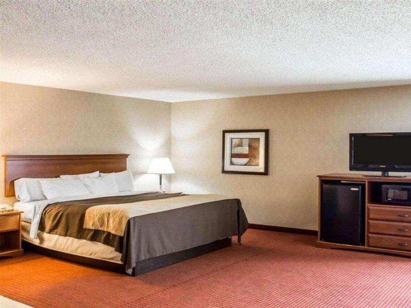 Quality Inn Springboro West Exteriér fotografie