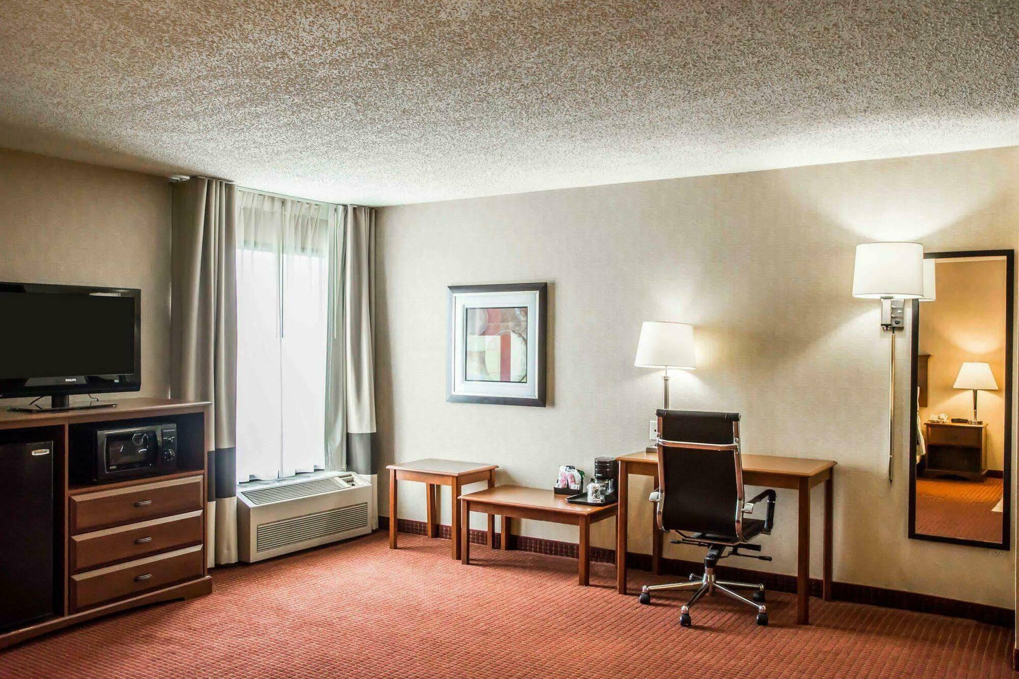 Quality Inn Springboro West Exteriér fotografie
