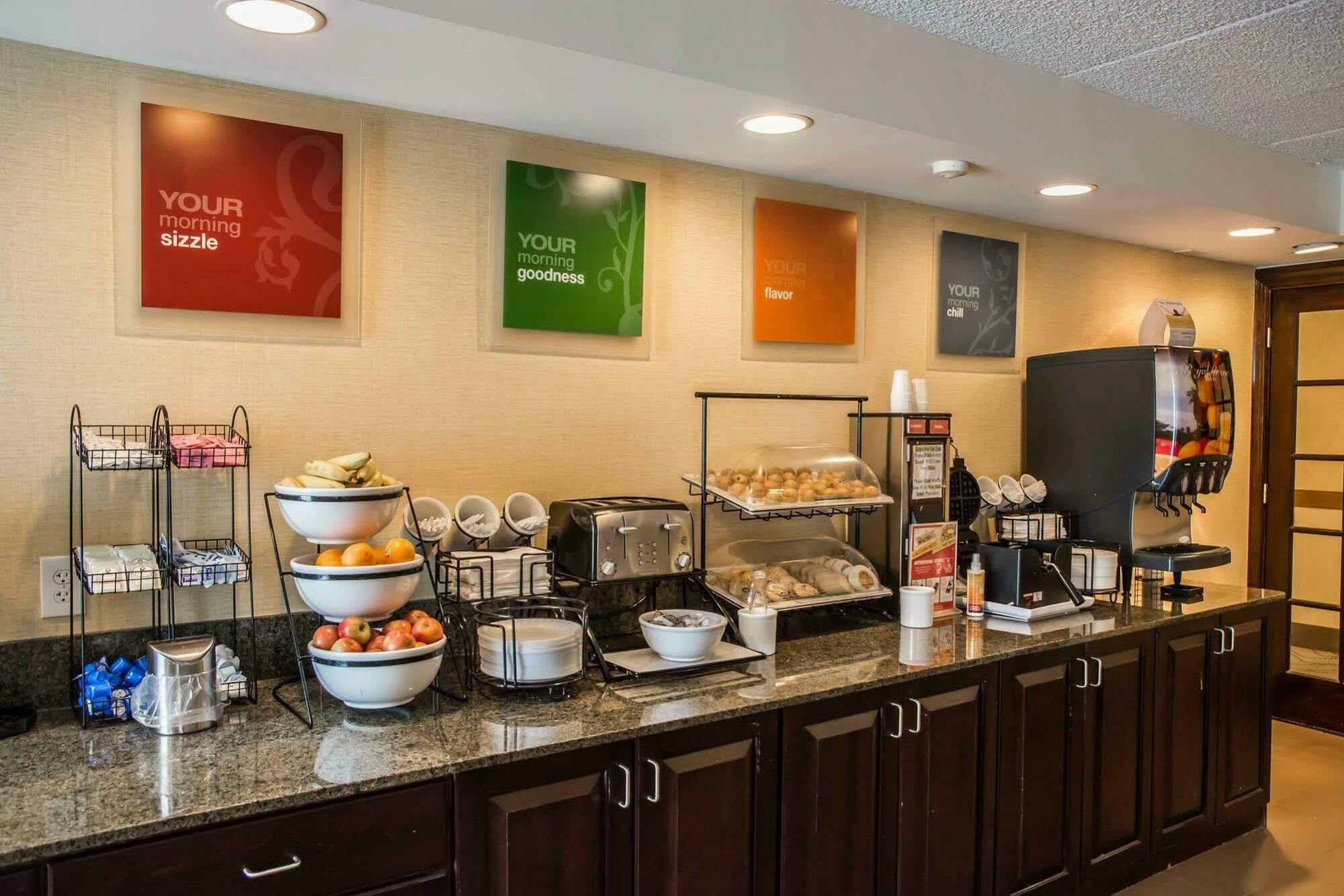 Quality Inn Springboro West Exteriér fotografie